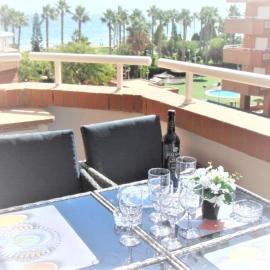 Apartamentos varios con 2 dorm en Marina Dor , la playa de Amplaries 1-47 , vista lateral al mar