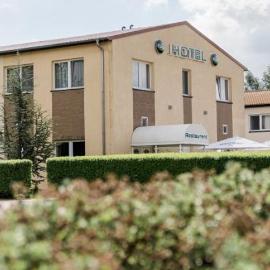 Hotel Falkenhagen, hotel di Pritzwalk