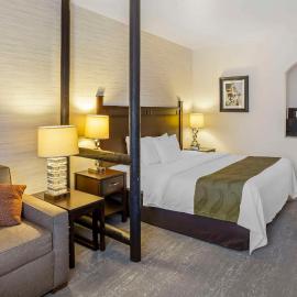 Quality Suites Moab near Arches National Park, hotelli kohteessa Moab