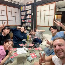 角島シェア&ゲストハウスSumikkoオーシャンビューの犬がいるゲストハウスで特別な交流体験個室とドミトリー, hotel Tsunoshima városában
