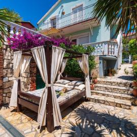 Holiday Home Maslenica with Sea Views & Pool