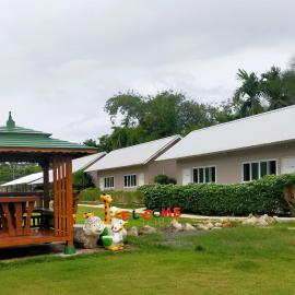 Davy Cottage Phuket, hotel in Thalang
