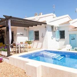 Agustina - Casa adosada en Riumar con jardín, barbacoa y cerca del mar - Deltavacaciones