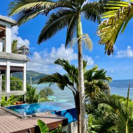 Chalets Bougainville, hotel din Takamaka
