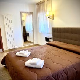 Hotel Pinguino, hotel v mestu Pescasseroli