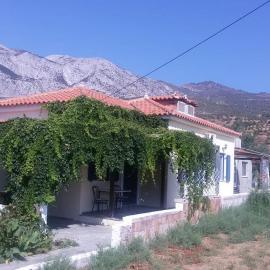 A CASA D'IRENE, hotel em Votsalákia