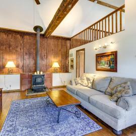 Chagrin Falls Cottage 2 Mi to Town