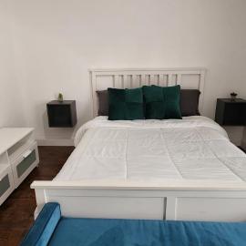 Perfect Location! Queen Room Near Malls, Dining & Stores!, hotel in Tamarac