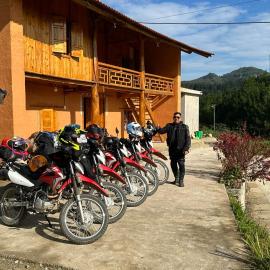 Hoàng nam Homestay、Quản Bạのホテル