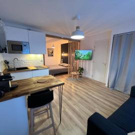 Studio 1 - Mi-Côte - Studio à Orvault, хотел в Орво