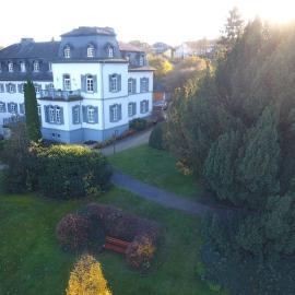 Gästehaus im Schlosspark, hotel en Saffig