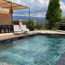 LA VILLA 81, hotell sihtkohas Mormoiron