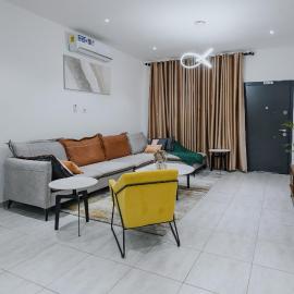 The Avery Apartments at Odomaa Place B, East Airport, hotel din Accra