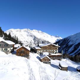 Hotel Silbertal - Almhütten, hotel in Sölden