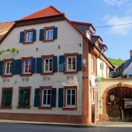 Fachwerkhaus mit Sauna & Kamin in St Martin, hotel in Sankt Martin