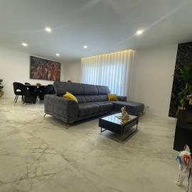Chez Alexandre - Magnifique Appartement - Ponte de Lima - Wifi Gratuit - Parking Gratuite, hotel i Cancinhola