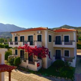 So Nice Hotel, hotel u gradu Maratokampos
