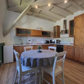 Nid douillet 2ou4 p à St Pierre de Chartreuse, hotel en Saint-Pierre-de-Chartreuse