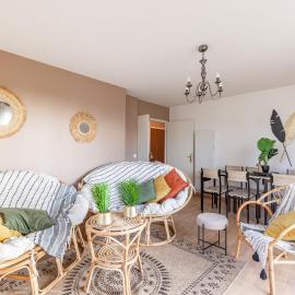 Luxe Flat for 7 - Fairytale Factory, hotel in Bussy-Saint-Georges
