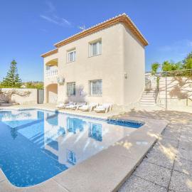 Villa Sasha - PlusHolidays, hotel in Calpe