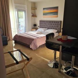 Fay's luxury loft, hotel v mestu Volos