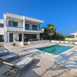 Villa Lunika with Private pool