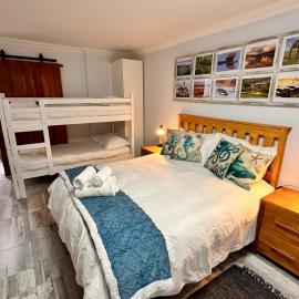 4 on Meerenbosch, hotel in Knysna