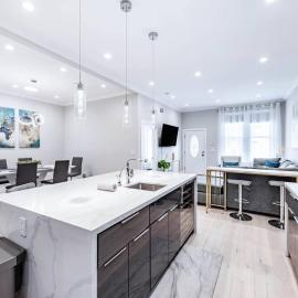 Modern 4BR Upper Unit Private Rooftop 30 Days
