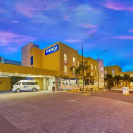 City Express by Marriott Queretaro Autopista, hotel in Querétaro