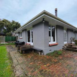 Peaceful by the Park, hotel in Invercargill