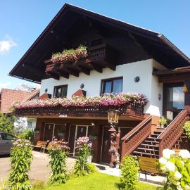 Haus Bergblick am Grünen See, Hotel in Oberort