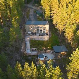 Tretoppen - Ny moderne hytte, Unike Finnskogen, hotel a Torsby