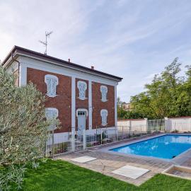 La Villa, hotel v mestu Novara