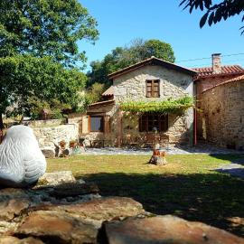 Casas Quo Vadis- Naranja, hotel a Acova
