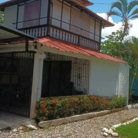 HOSPEDAJE TURÍSTICO CAMPESTRE "VILLA ALONDRA" Parqueo Privado!, hotel en Villavicencio