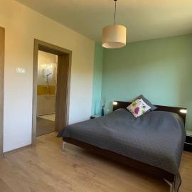 Buongiorno Apartman，Szálka的飯店