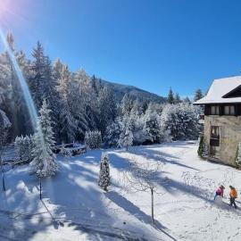 BH & Semiramida Ski Apartment, מלון בבורובץ