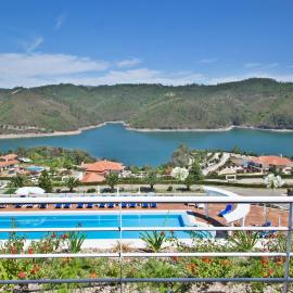 Apartamentos do Lago, Hotel in Ferreira do Zêzere
