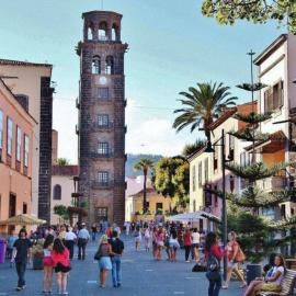 Live La Laguna Heraclio