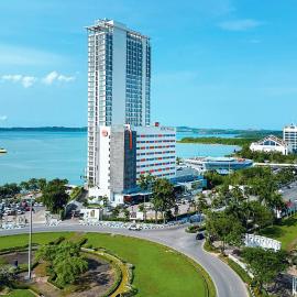 HARRIS Hotel Batam Center، فندق في باتام سنتر