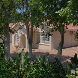 Plumtree Lodge, hotel in Polokwane