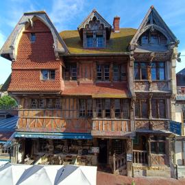 Hotel La Résidence Manoir De La Salamandre, hótel í Étretat