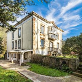 Precioso apartamento en espectacular entorno – hotel w mieście Ceceñas