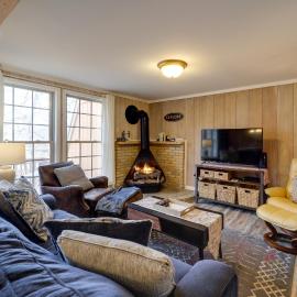 Beech Mountain Condo w/ Community Pool & Game Room, hotel a Beech Mountain