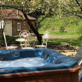 Gamekeepers Cottage, hot tub & open fire., hotell sihtkohas Gaywood