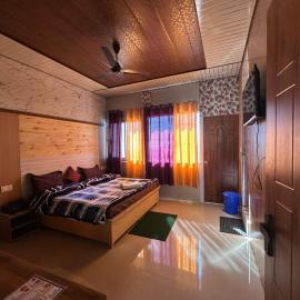 Kanatal's Valley View INN, хотел в Канатал