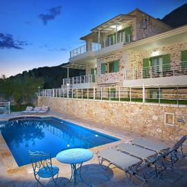 Petra & Thalassa, hotel en Plataria