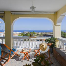 Skarmoutsos Holiday Home