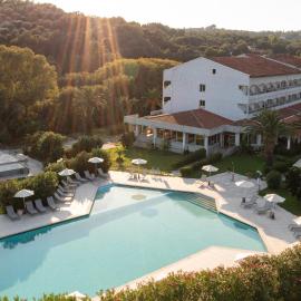 Livadi Nafsika Hotel, hotel sa Dassia