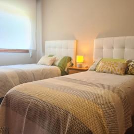 Casa CAMPELO- APTO Playa de Rodeira CANGAS - Garaje y WiFi gratis